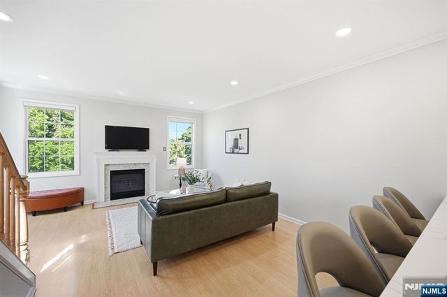 419 Hartford Drive 4020, Nutley, NJ 07110