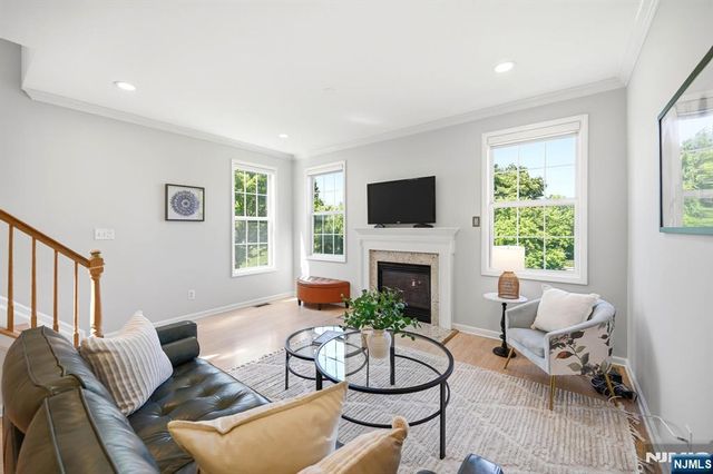 419 Hartford Drive 4020, Nutley, NJ 07110