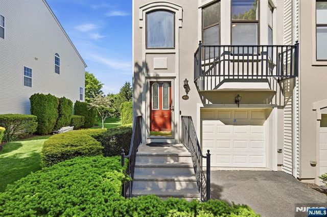419 Hartford Drive 4020, Nutley, NJ 07110
