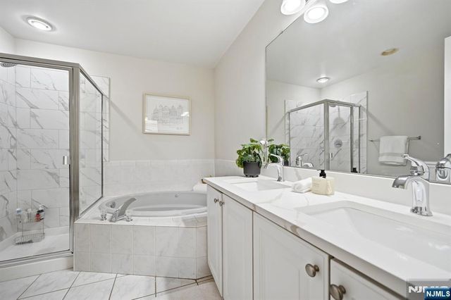 419 Hartford Drive 4020, Nutley, NJ 07110