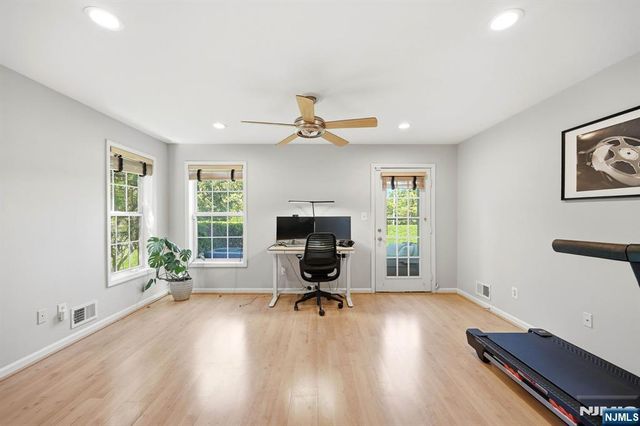419 Hartford Drive 4020, Nutley, NJ 07110