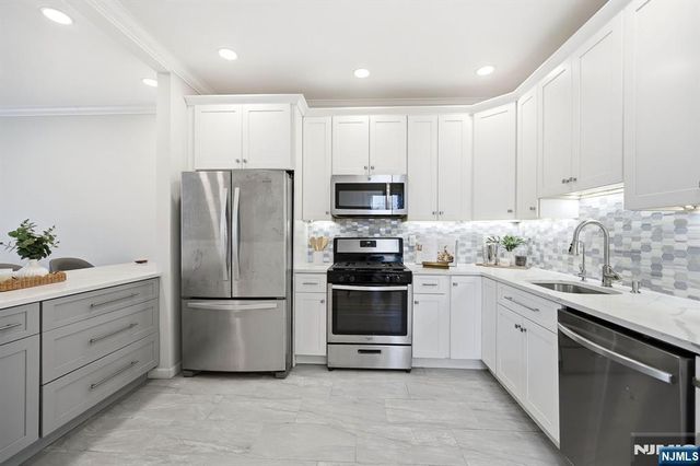 419 Hartford Drive 4020, Nutley, NJ 07110