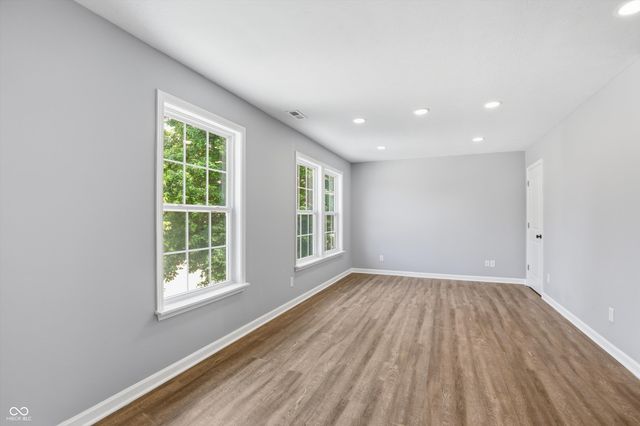 8324 Fieldfare Way, Indianapolis, IN 46237