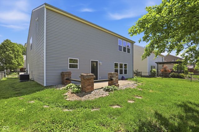 8324 Fieldfare Way, Indianapolis, IN 46237