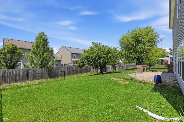 8324 Fieldfare Way, Indianapolis, IN 46237