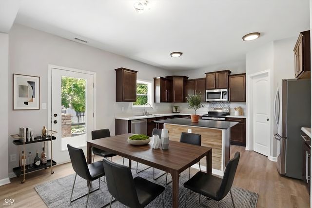 8324 Fieldfare Way, Indianapolis, IN 46237