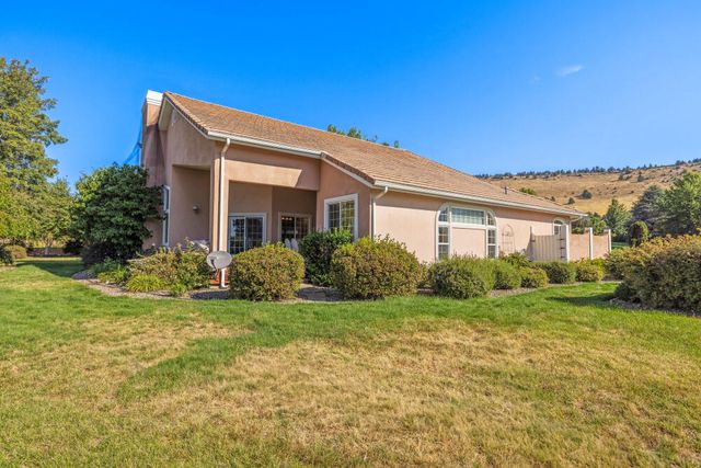 3120 Shield Crest Drive, Klamath Falls, OR 97603