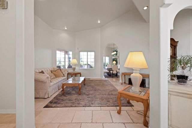 3120 Shield Crest Drive, Klamath Falls, OR 97603