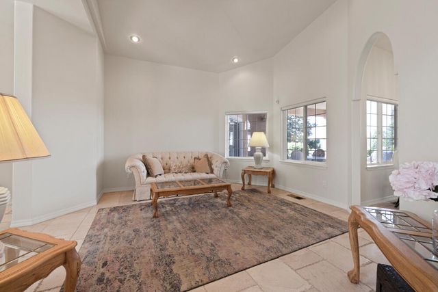 3120 Shield Crest Drive, Klamath Falls, OR 97603