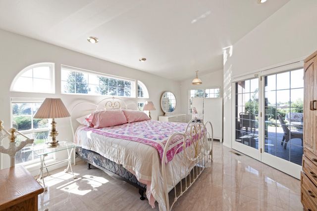 3120 Shield Crest Drive, Klamath Falls, OR 97603