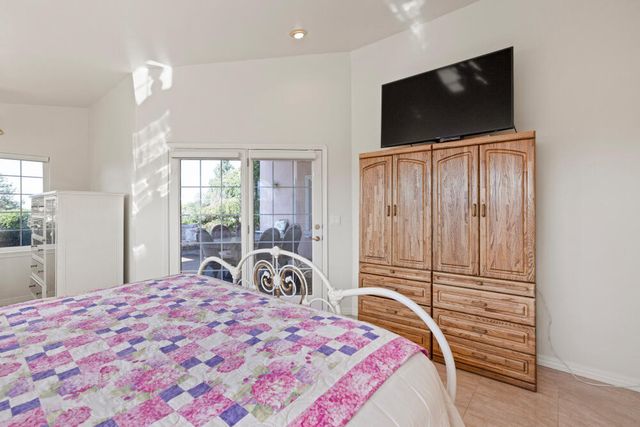 3120 Shield Crest Drive, Klamath Falls, OR 97603