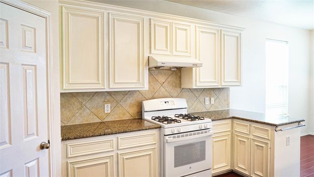 22147 Canyonwood Park Lane, Richmond, TX 77469