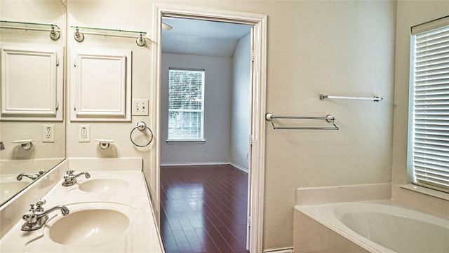 22147 Canyonwood Park Lane, Richmond, TX 77469