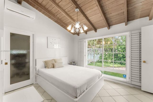7924 SW 50th Court, Miami, FL 33143