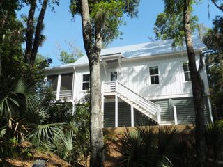 575 Pelican Court, Edisto Island, SC 29438
