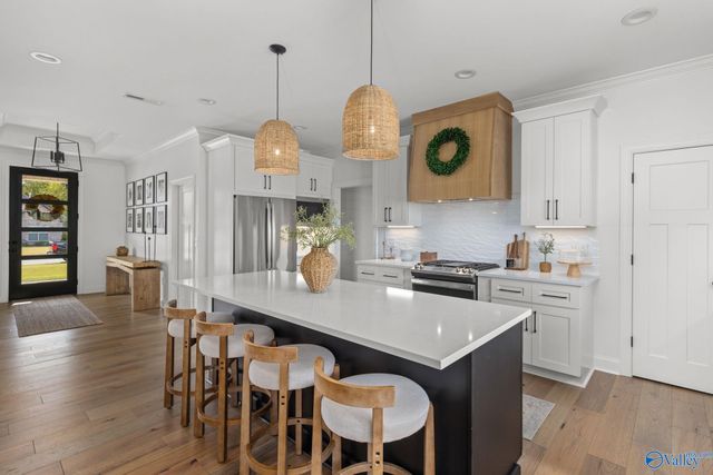 57 Cotton Way Drive, Muscle Shoals, AL 35661