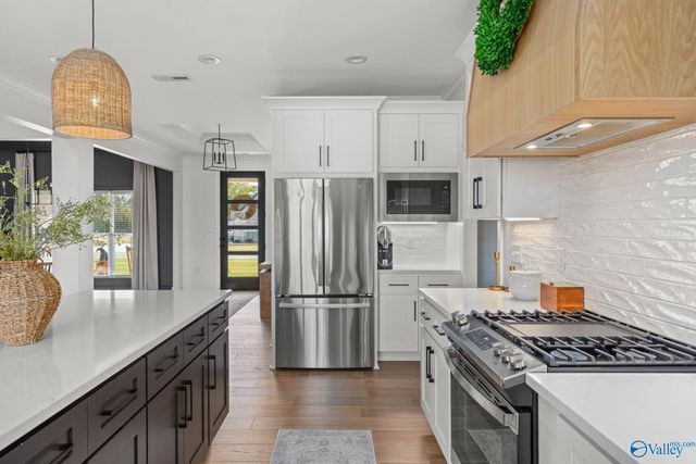 57 Cotton Way Drive, Muscle Shoals, AL 35661