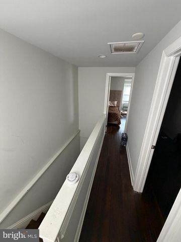 9218 W CHESTER PIKE, Upper Darby, PA 19082
