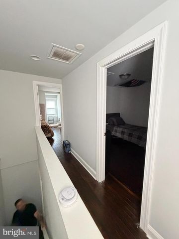 9218 W CHESTER PIKE, Upper Darby, PA 19082