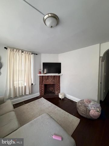 9218 W CHESTER PIKE, Upper Darby, PA 19082
