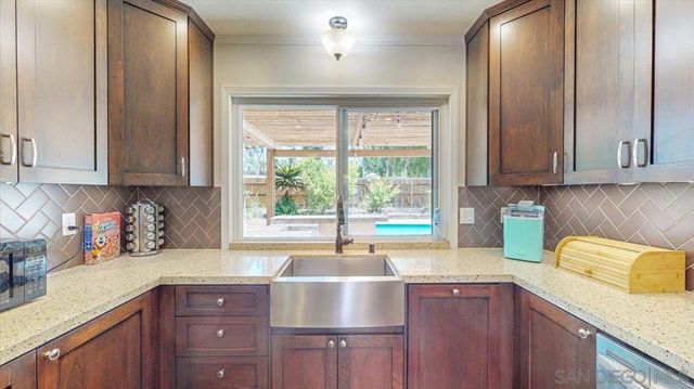 1525 Fair Glen Rd, El Cajon, CA 92019