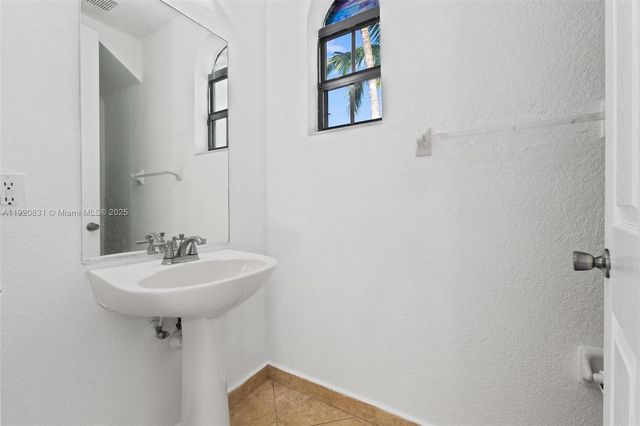 8934 SW 227th Ter, Cutler Bay, FL 33190