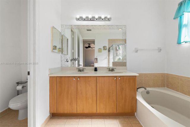 8934 SW 227th Ter, Cutler Bay, FL 33190