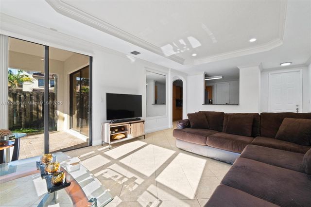 8934 SW 227th Ter, Cutler Bay, FL 33190