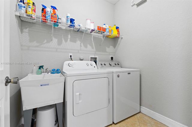 8934 SW 227th Ter, Cutler Bay, FL 33190