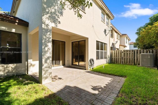 8934 SW 227th Ter, Cutler Bay, FL 33190