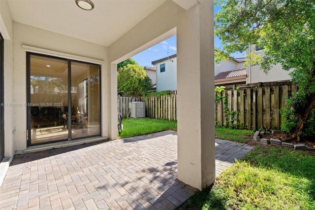 8934 SW 227th Ter, Cutler Bay, FL 33190