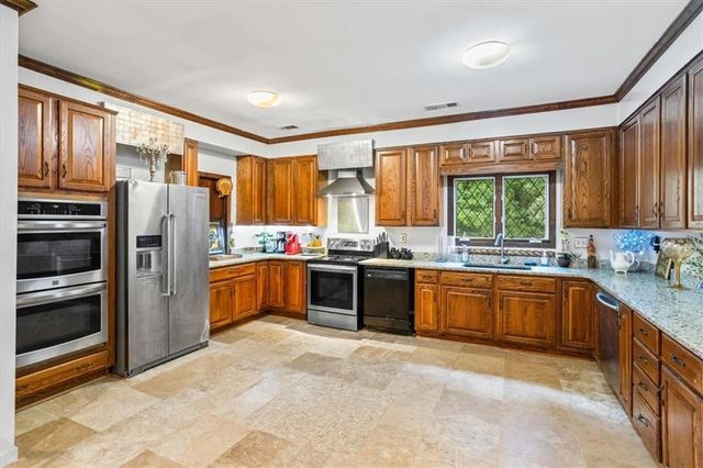 3000 CATHEDRAL Place, Decatur, GA 30034