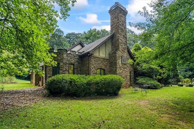 3000 CATHEDRAL Place, Decatur, GA 30034