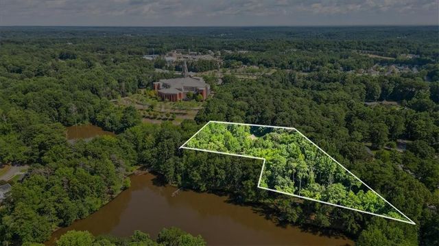 3000 CATHEDRAL Place, Decatur, GA 30034