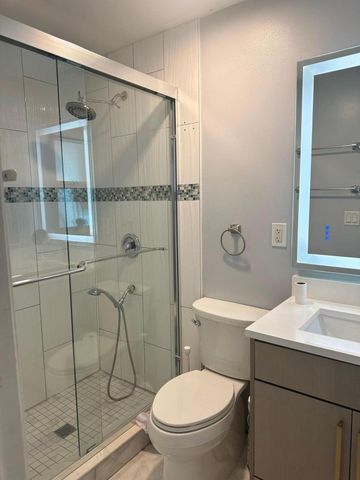 1077 Fernlea Drive B, West Palm Beach, FL 33417