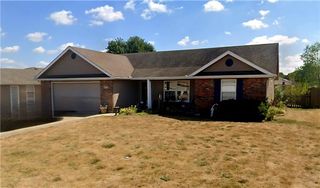 413 Graystone Drive, Grain Valley, MO 64029
