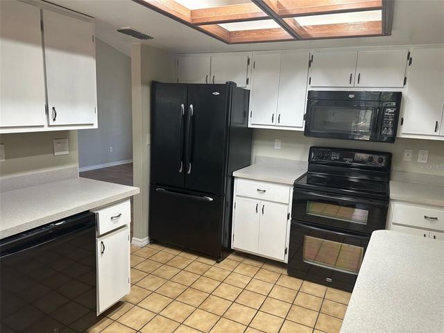 510 SIMPSON ROAD, Kissimmee, FL 34744