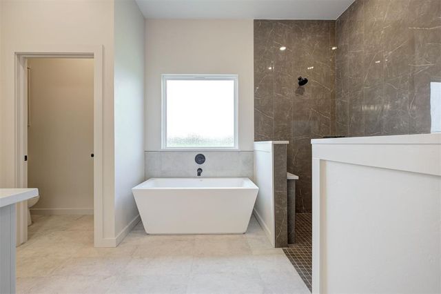 10913 NW 31st Terrace, Yukon, OK 73099