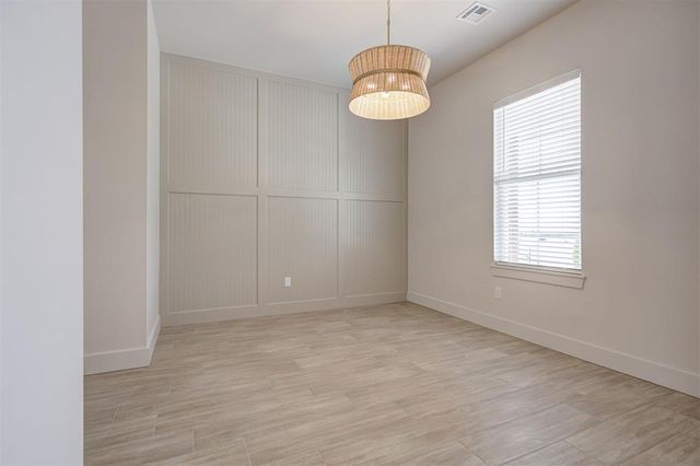 10913 NW 31st Terrace, Yukon, OK 73099