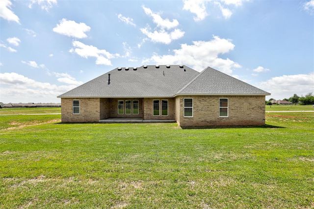 10913 NW 31st Terrace, Yukon, OK 73099