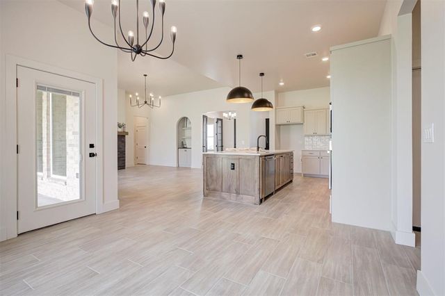 10913 NW 31st Terrace, Yukon, OK 73099