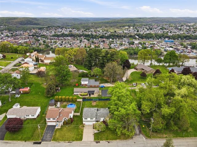 2757 Edith Street, Lower Burrell, PA 15068