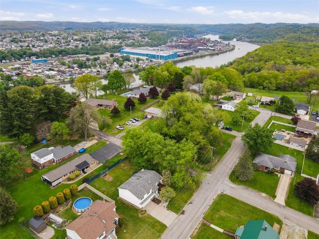 2757 Edith Street, Lower Burrell, PA 15068