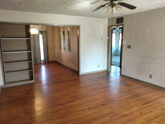 2205 NW Lindy Ave, Lawton, OK 73505