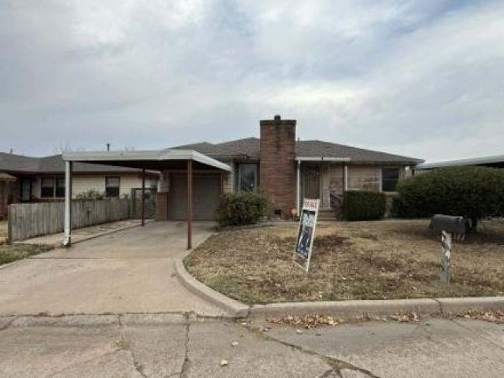 2205 NW Lindy Ave, Lawton, OK 73505
