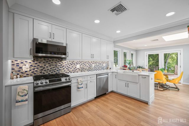 55 Wyoming Avenue, Spotswood, NJ 08884