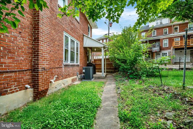 1209 LINDEN ST, Reading, PA 19604