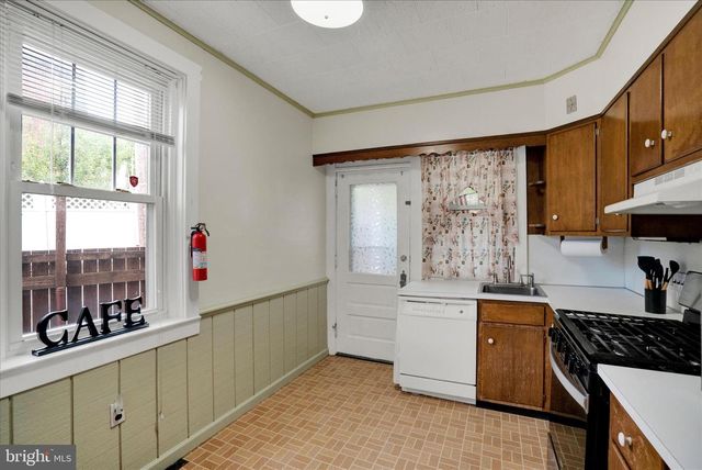 1209 LINDEN ST, Reading, PA 19604
