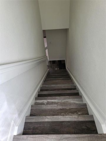 2040 SE Avon Park Dr, Port St Lucie, FL 34952