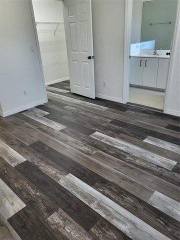 2040 SE Avon Park Dr, Port St Lucie, FL 34952